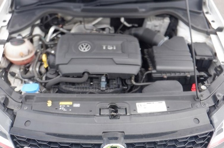 Volkswagen Polo GTi - photo 9