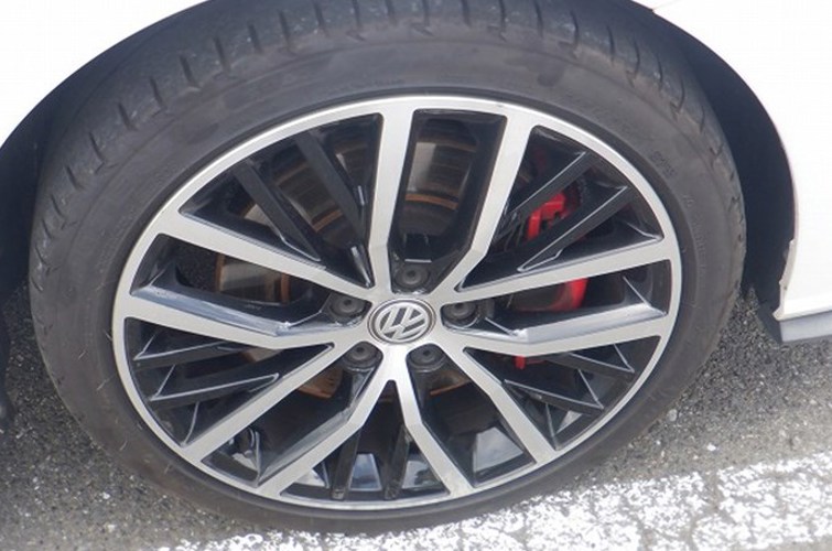 Volkswagen Polo GTi - photo 6