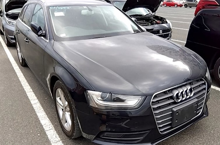 Audi A4 Avant SE - photo 3