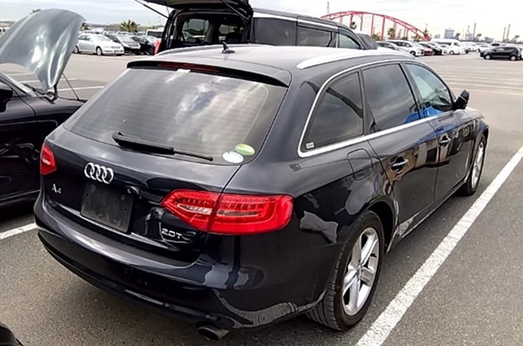 Audi A4 Avant SE - photo 4