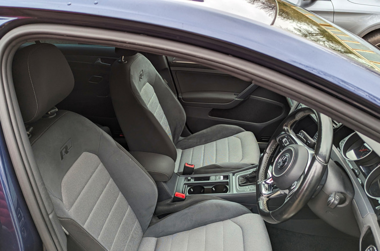 Volkswagen Golf Estate R-Line - photo 5