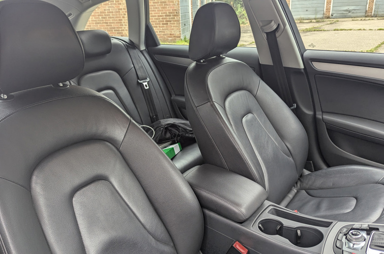 Audi A4 Avant 2014 2.0l TFSI Quattro - photo 13