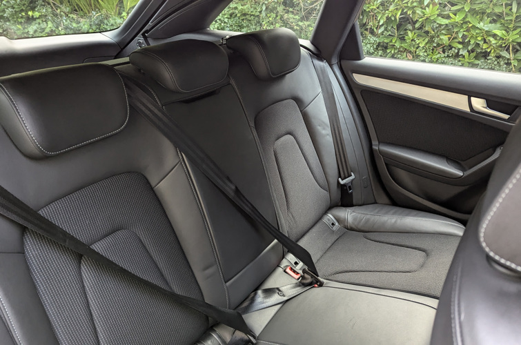 Audi A4 Avant 2013 2.0l TFSI Quattro S-Line - photo 12