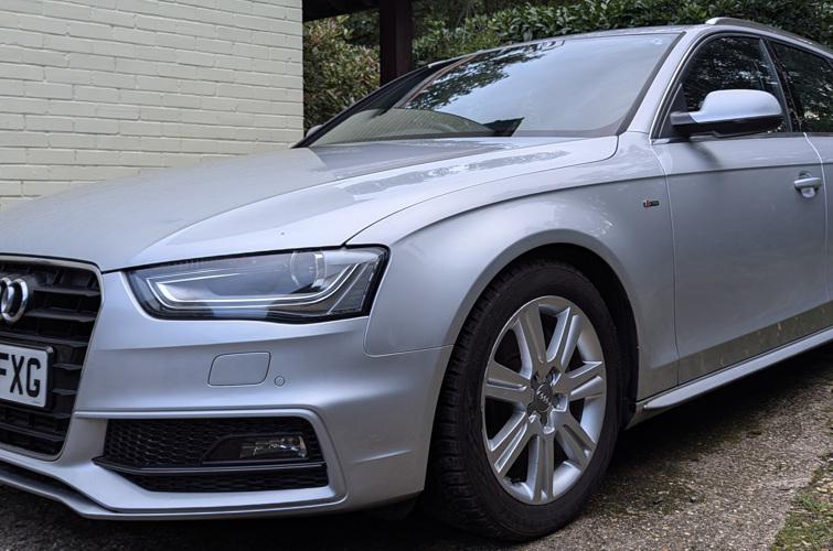 Audi A4 Avant 2013 2.0l TFSI Quattro S-Line - photo 3