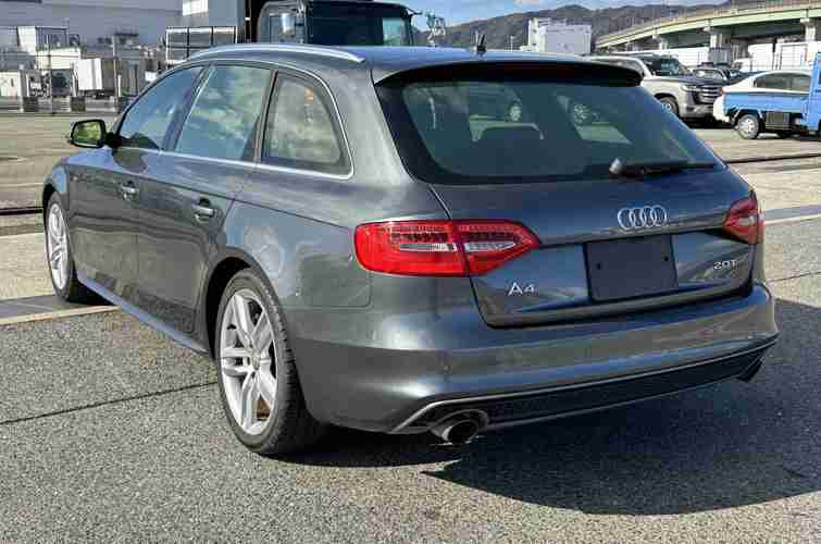 Audi A4 Avant S-Line 2014 2.0l TFSI - photo 5