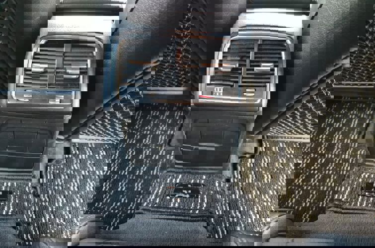 Audi A4 Avant 2014 2.0l TFSI - photo 13