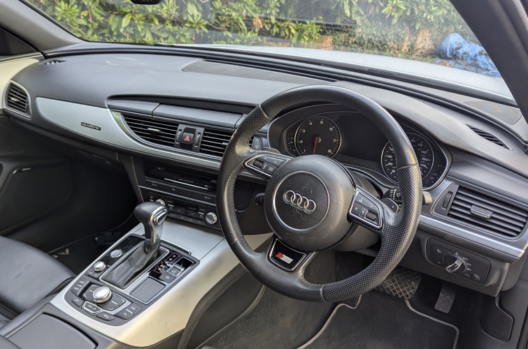 Audi A6 Avant 2014 3.0l TFSI Quattro S-Line - photo 23