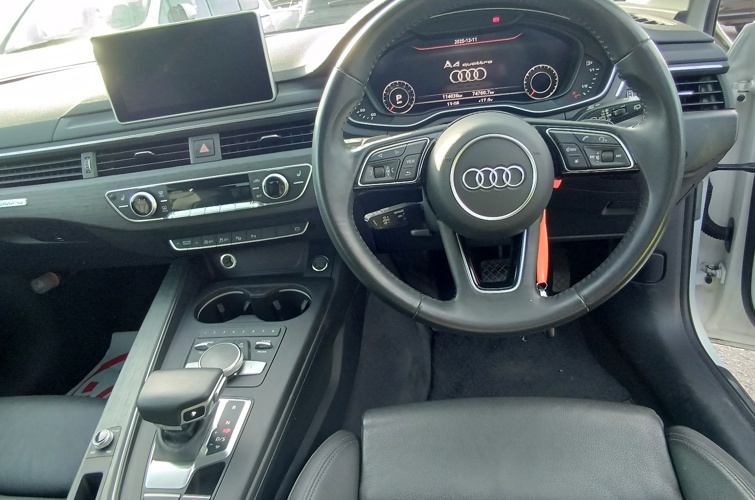 Audi A4 Avant 2018 2.0l TFSI - photo 10